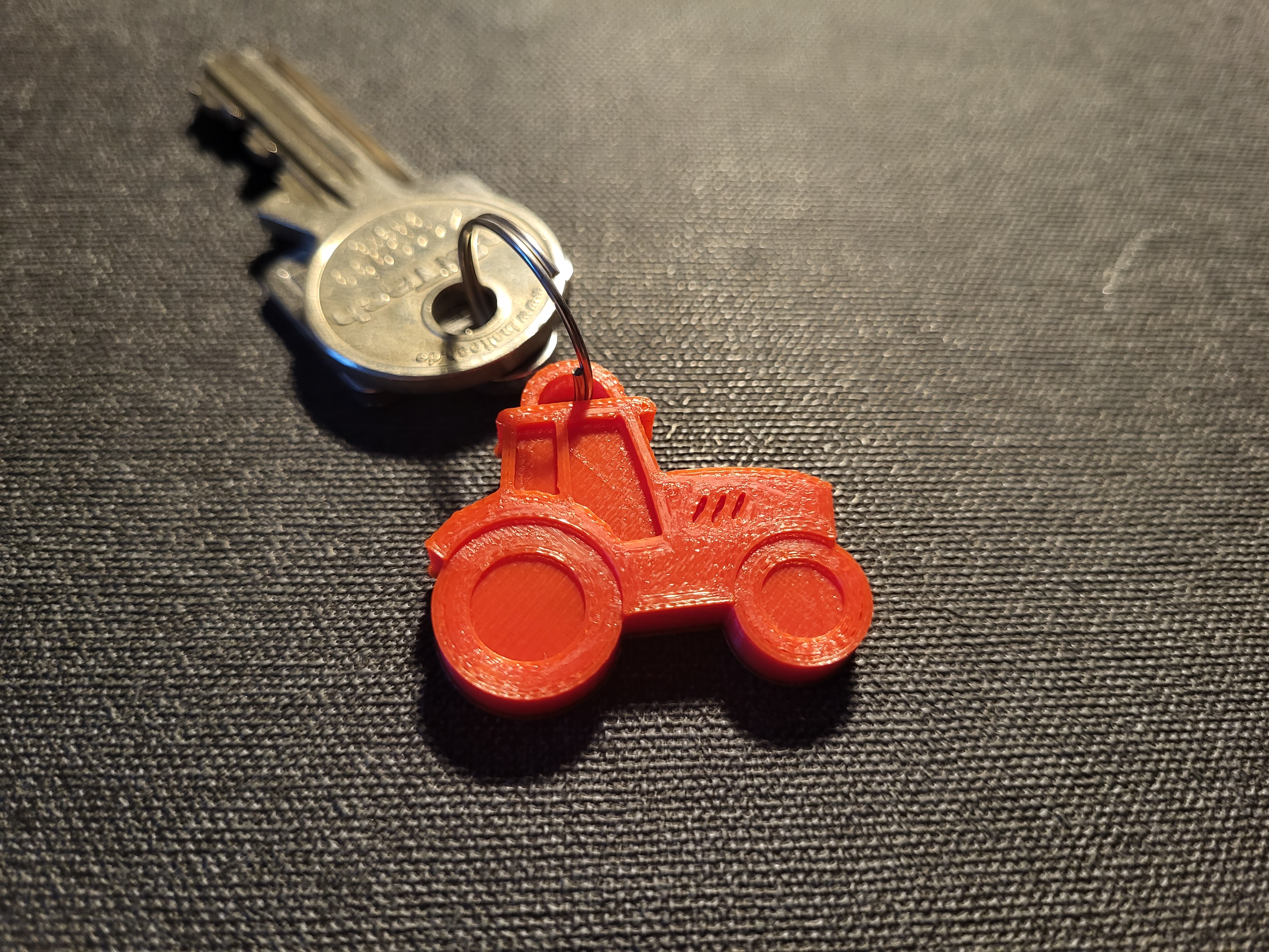 SchΓΌsselanhΓ€nger Trecker (Keychain tractor)