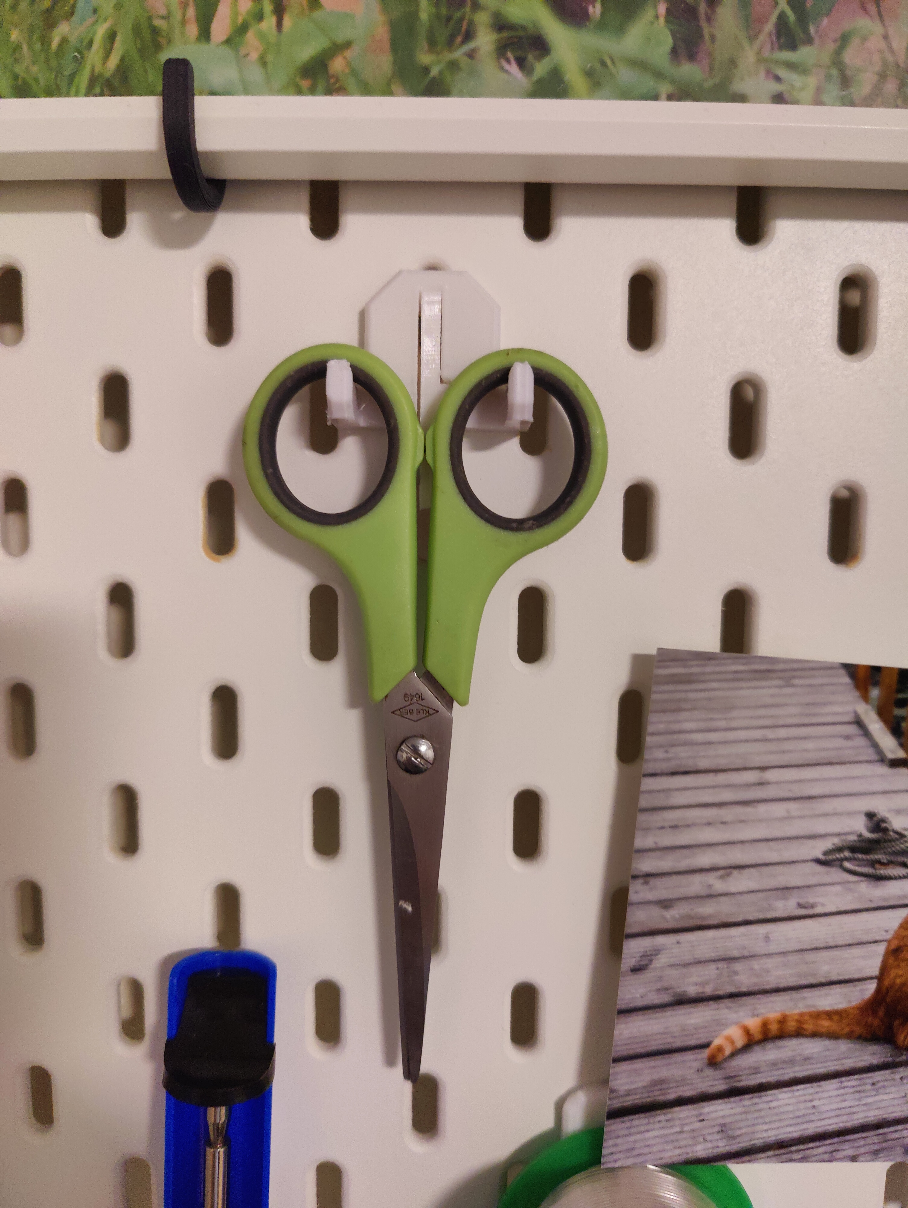 Skadis/ SKΓ
DIS scissor holder