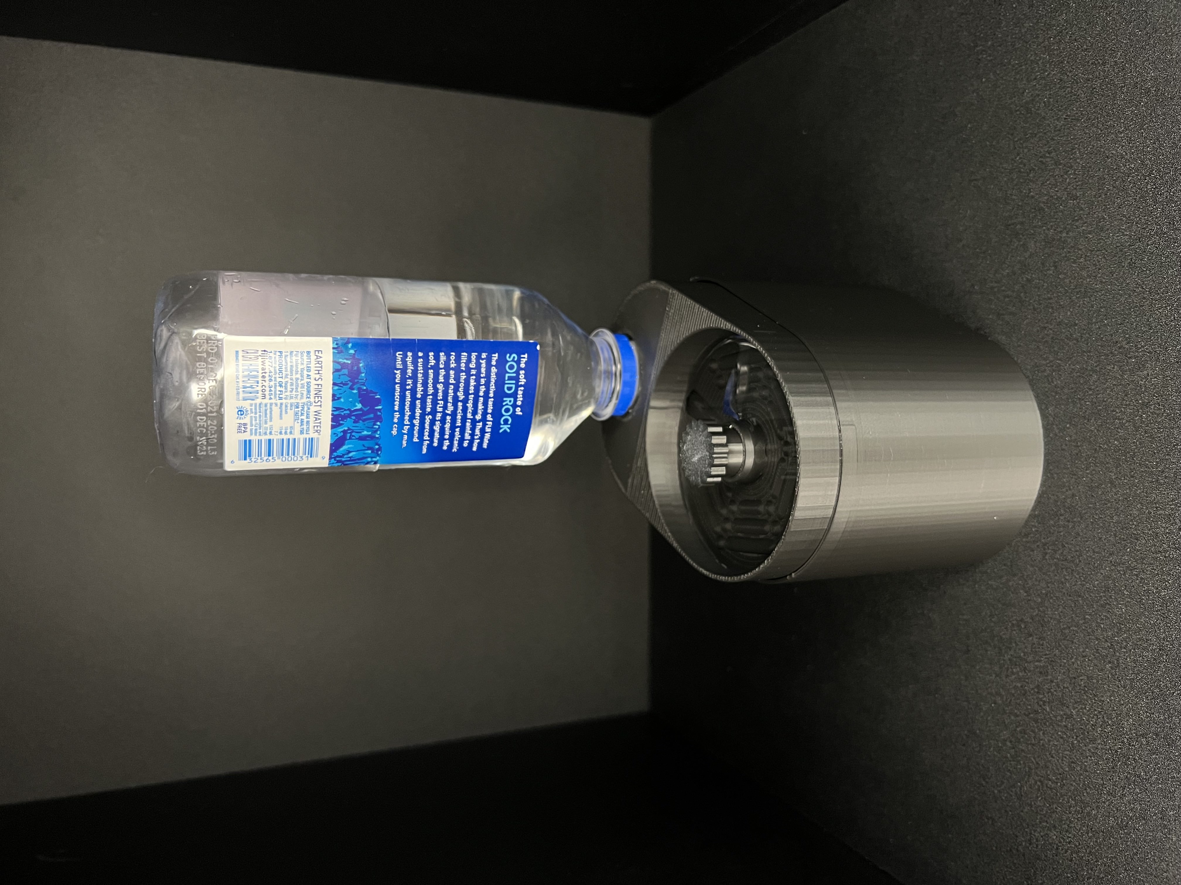 Water Dispensing Paintbrush Cleaner