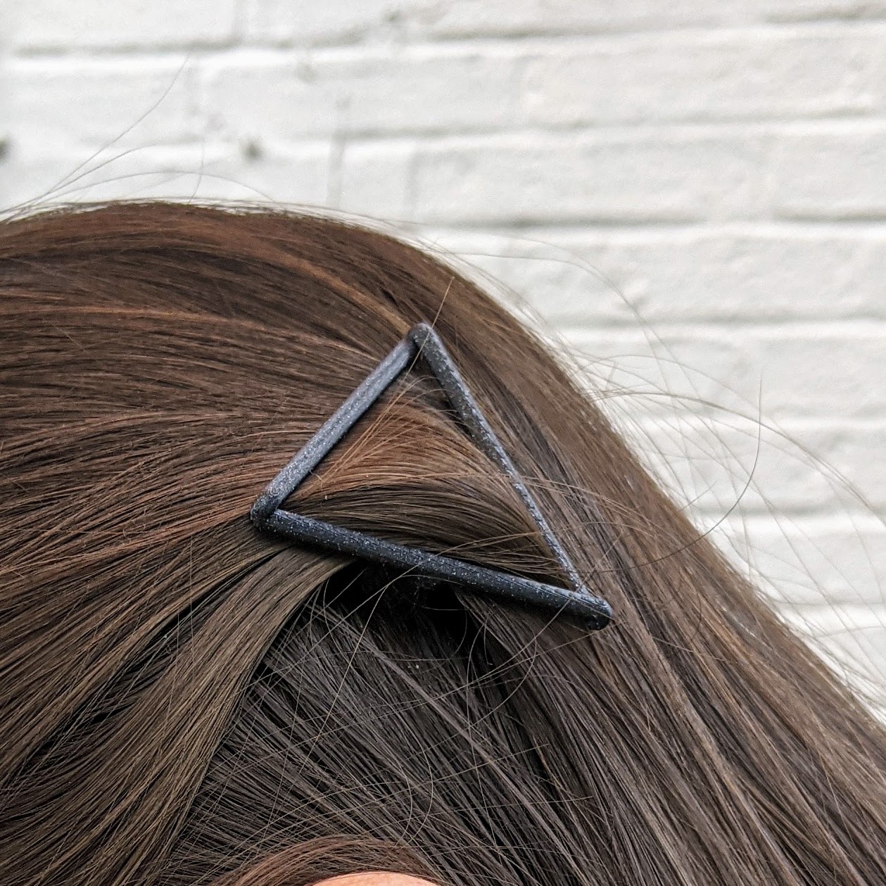 Triangle hair clip