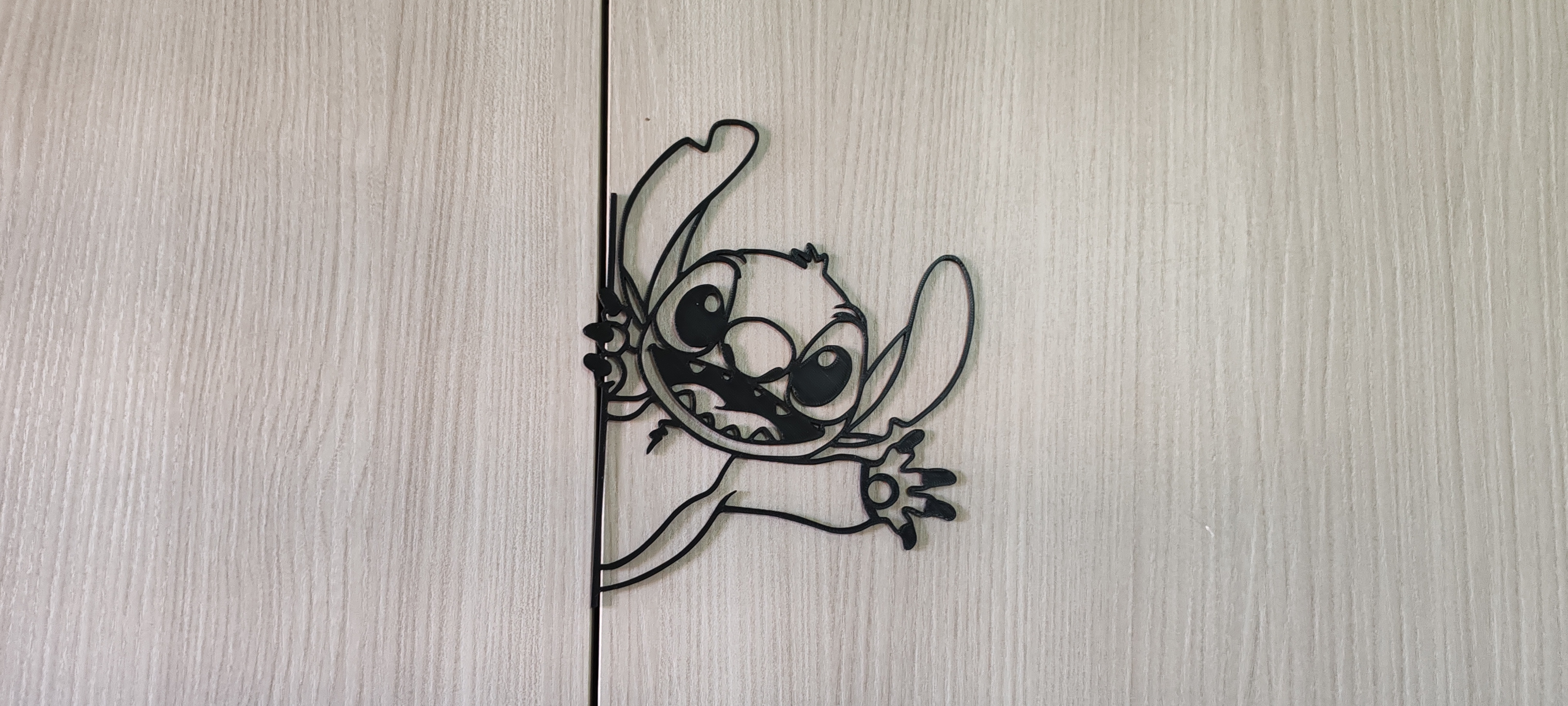Stitch Peeking 2d wall art