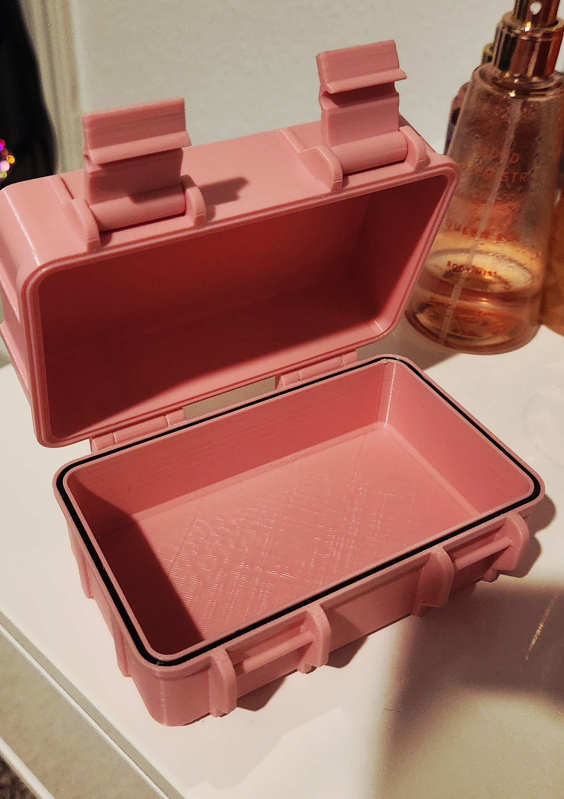 Print in Place Rugged Box (no hardware needed!)