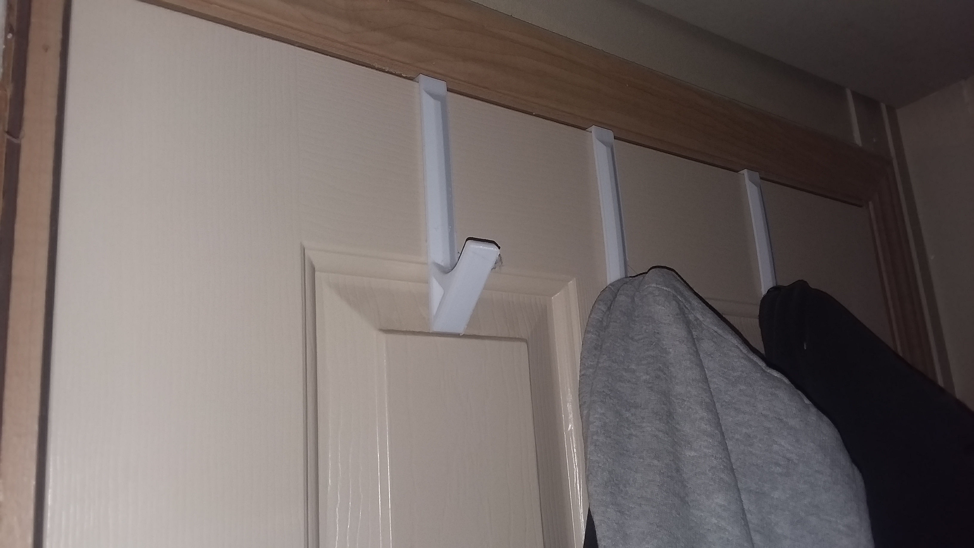 Heavy Duty Over Door Coat Hanger