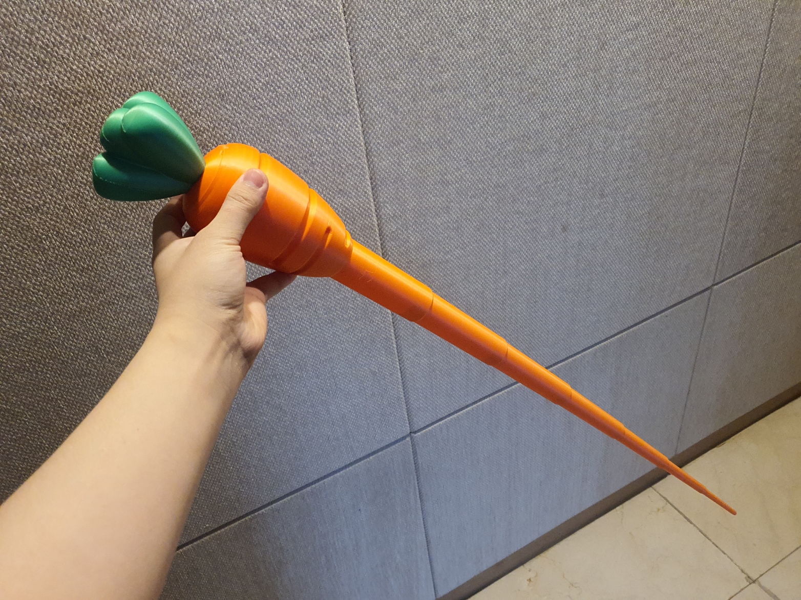 Collapsing Carrot Sword