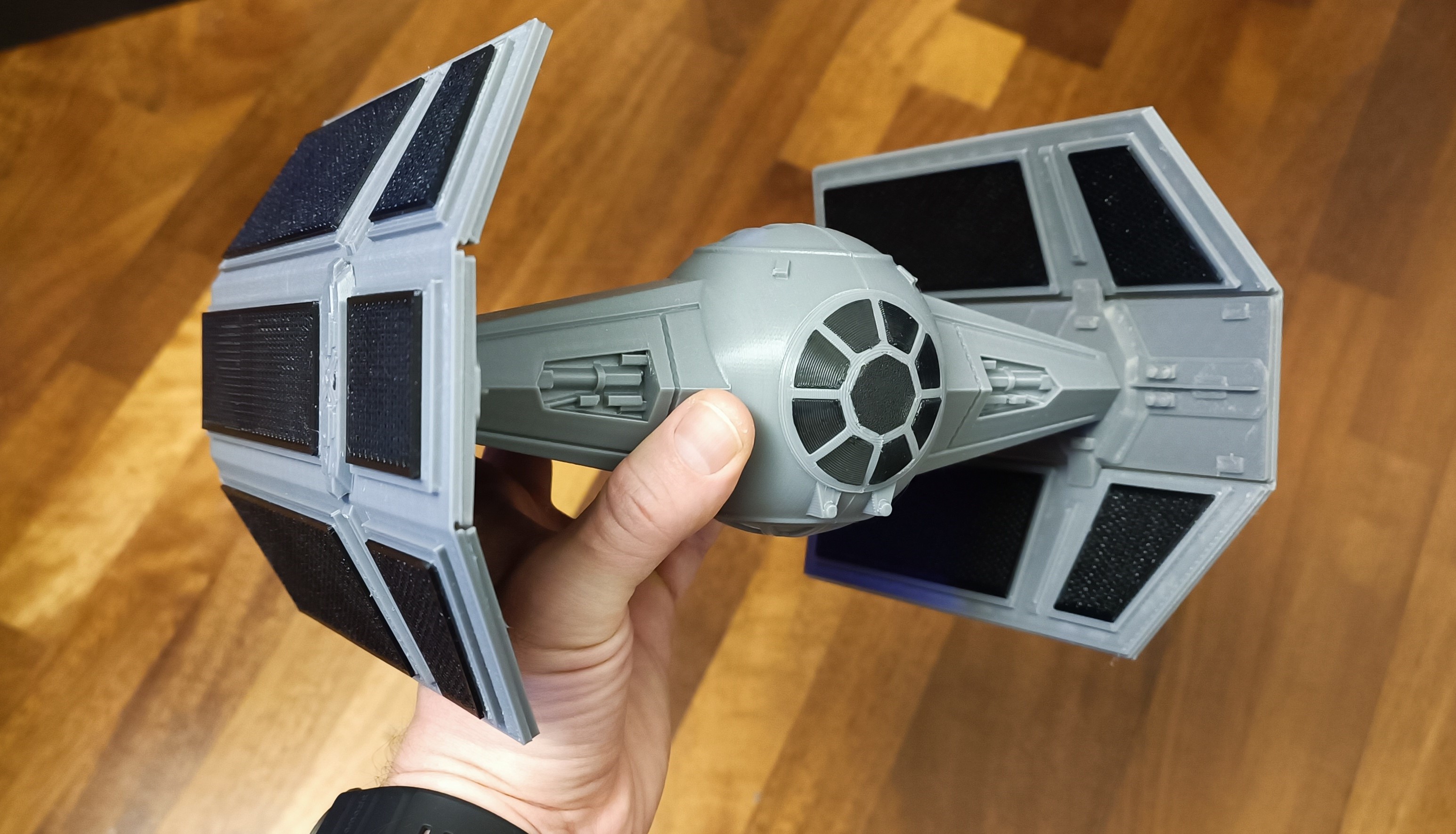 Darth Vader Tie Fighter (single filament print) - better components separation (only 6 plates of components)