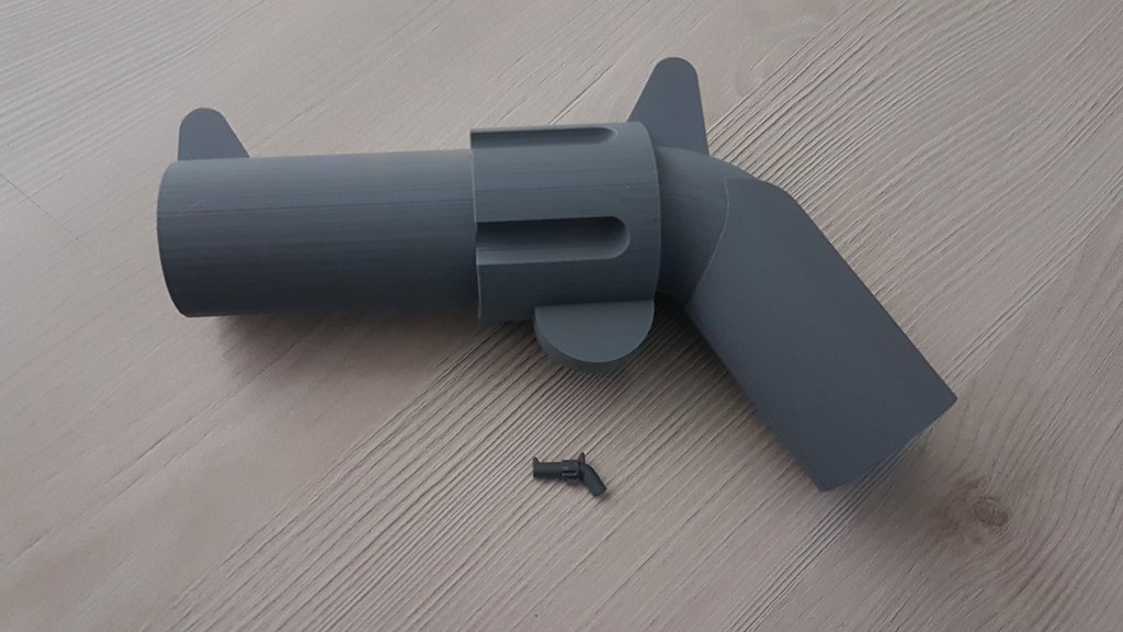Giant γ₯δΉαΆγ pistol revolver (30132) (10:1 scale)
