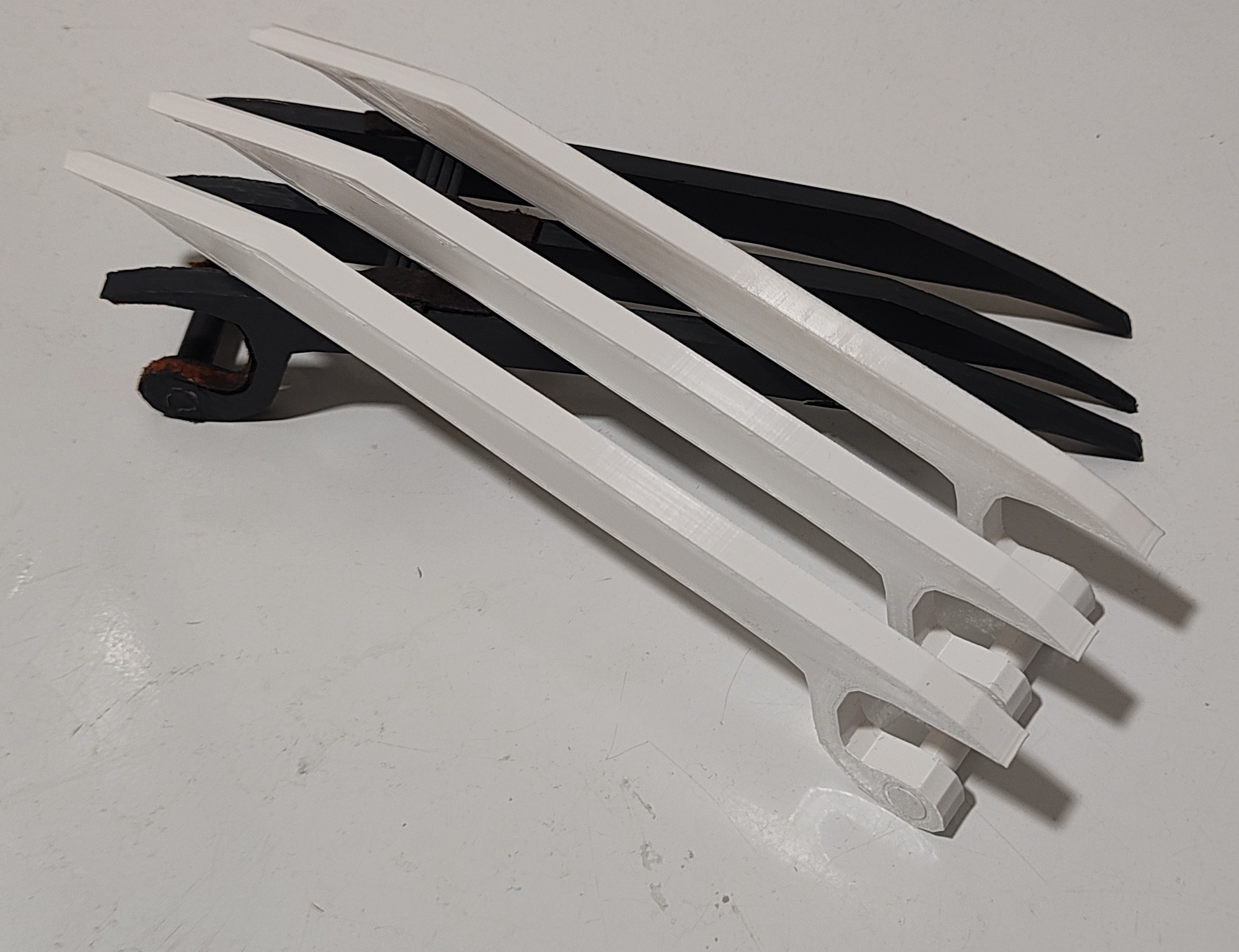 Simple Wolverine's claws (Wolverine)