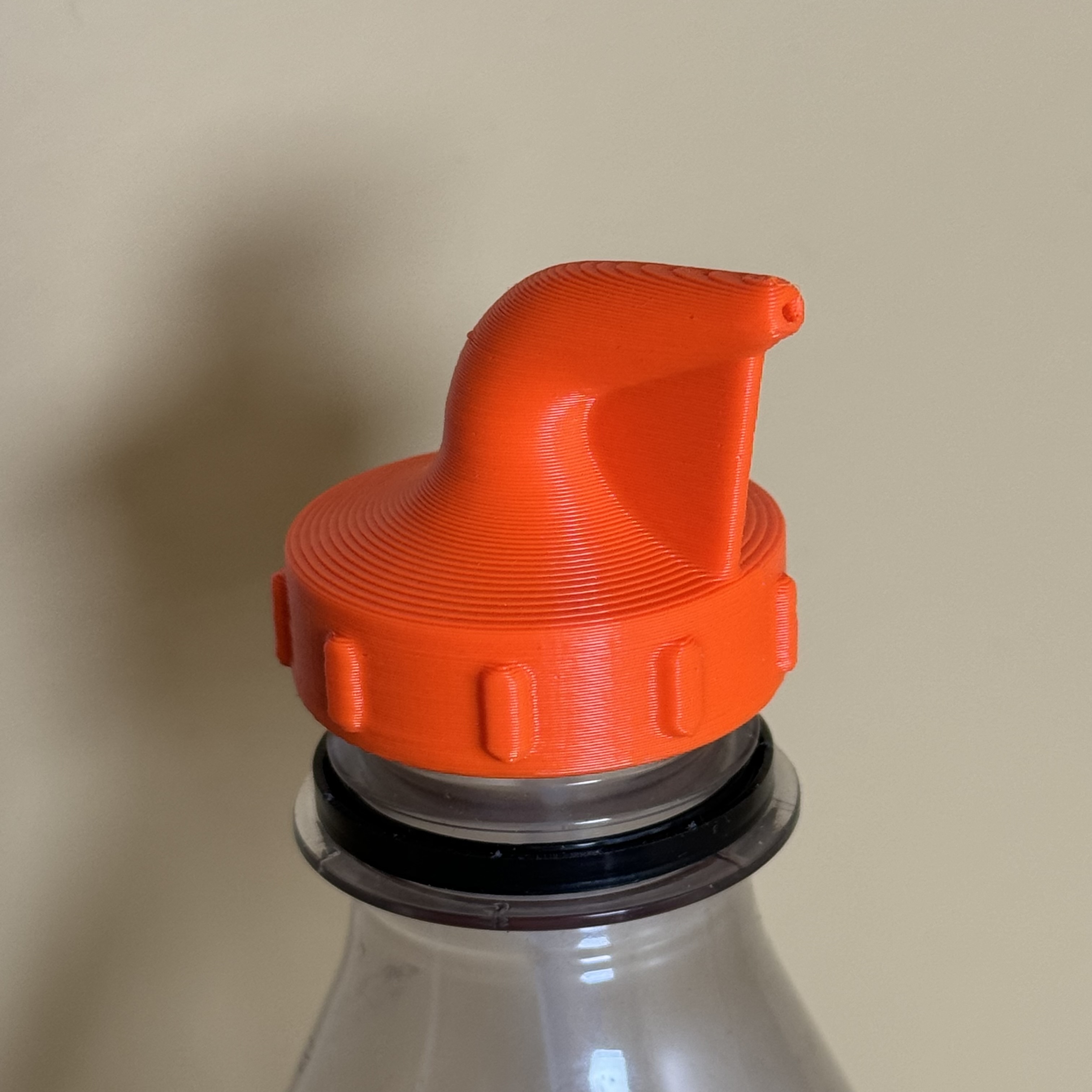 "Lab Bottle" PET bottle Cap - Squeeze-to-Squirt