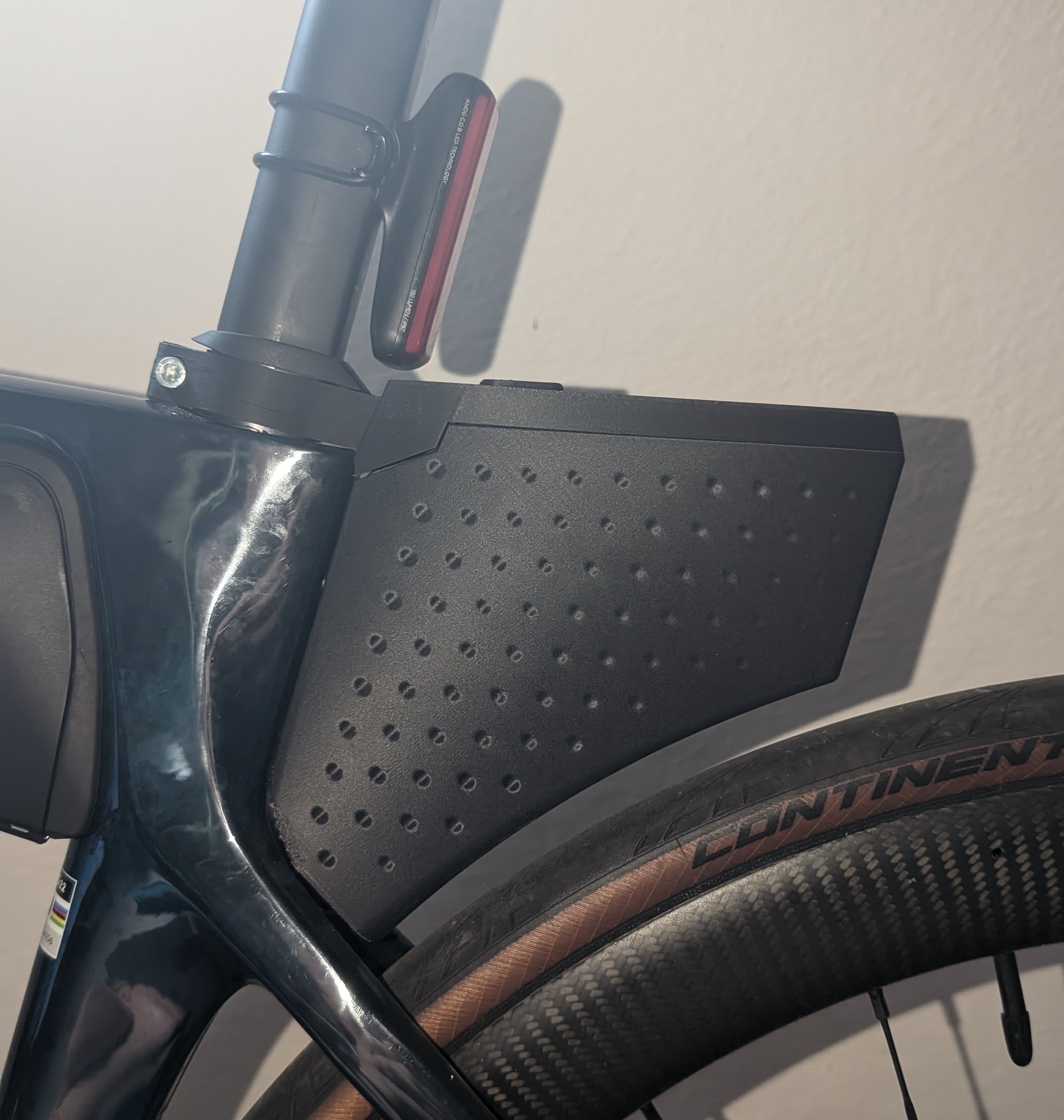 seatpost aero box roadbike