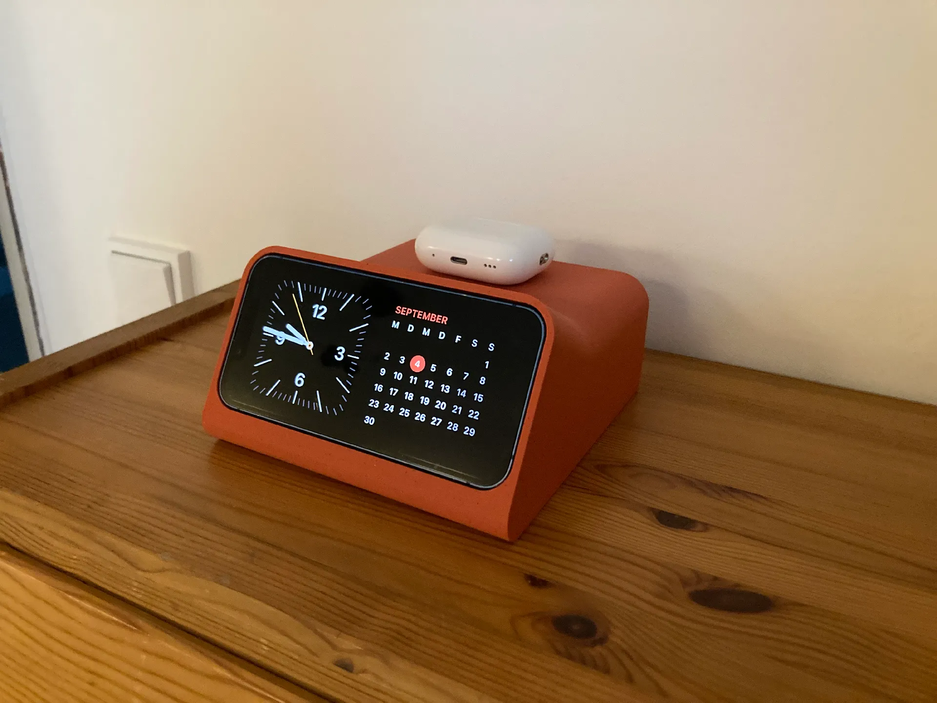 iPhone 12 Mini Standby Mode Dock + Watch + Magsafe