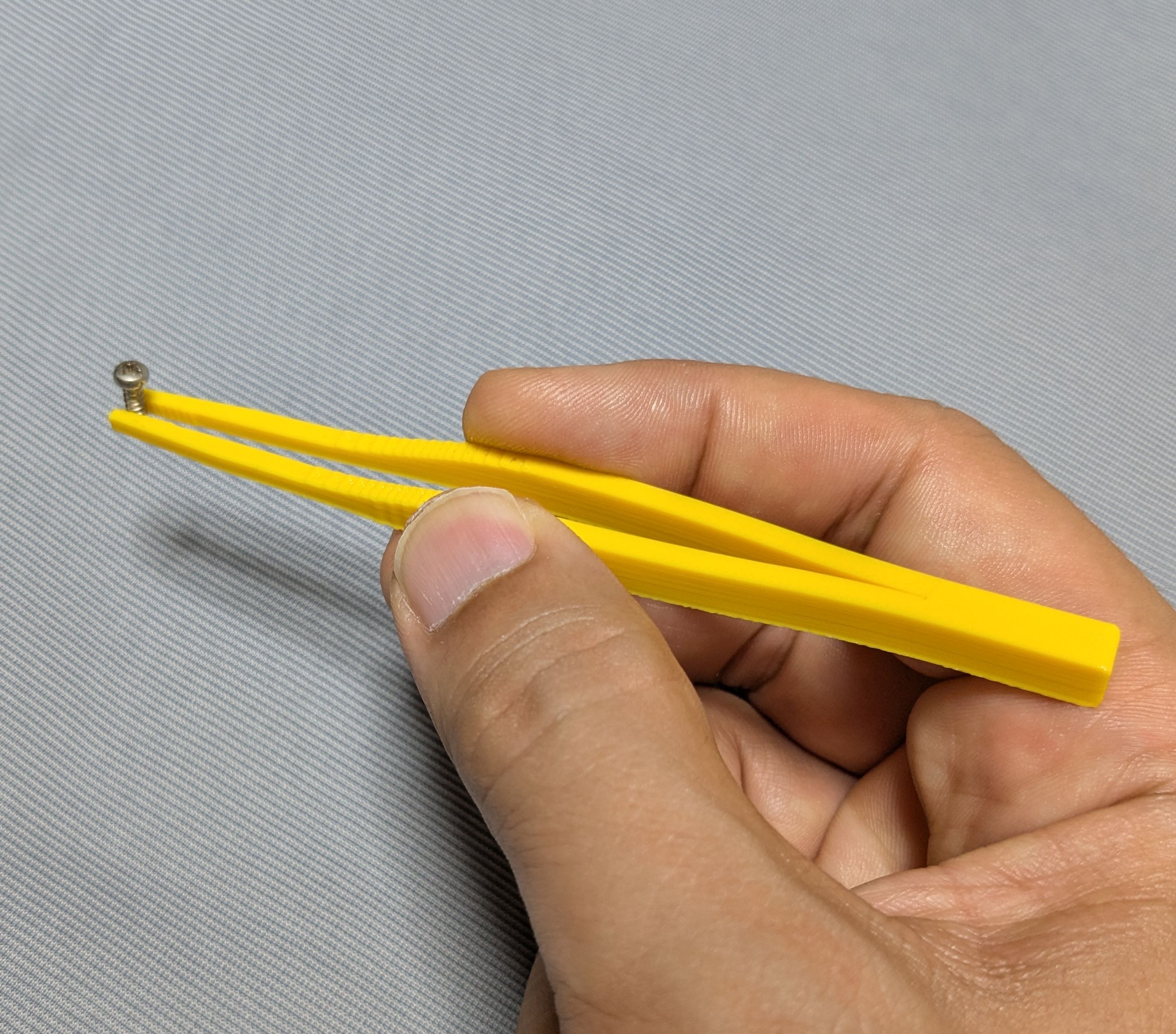 Easy printable tweezers (10min, 3g)