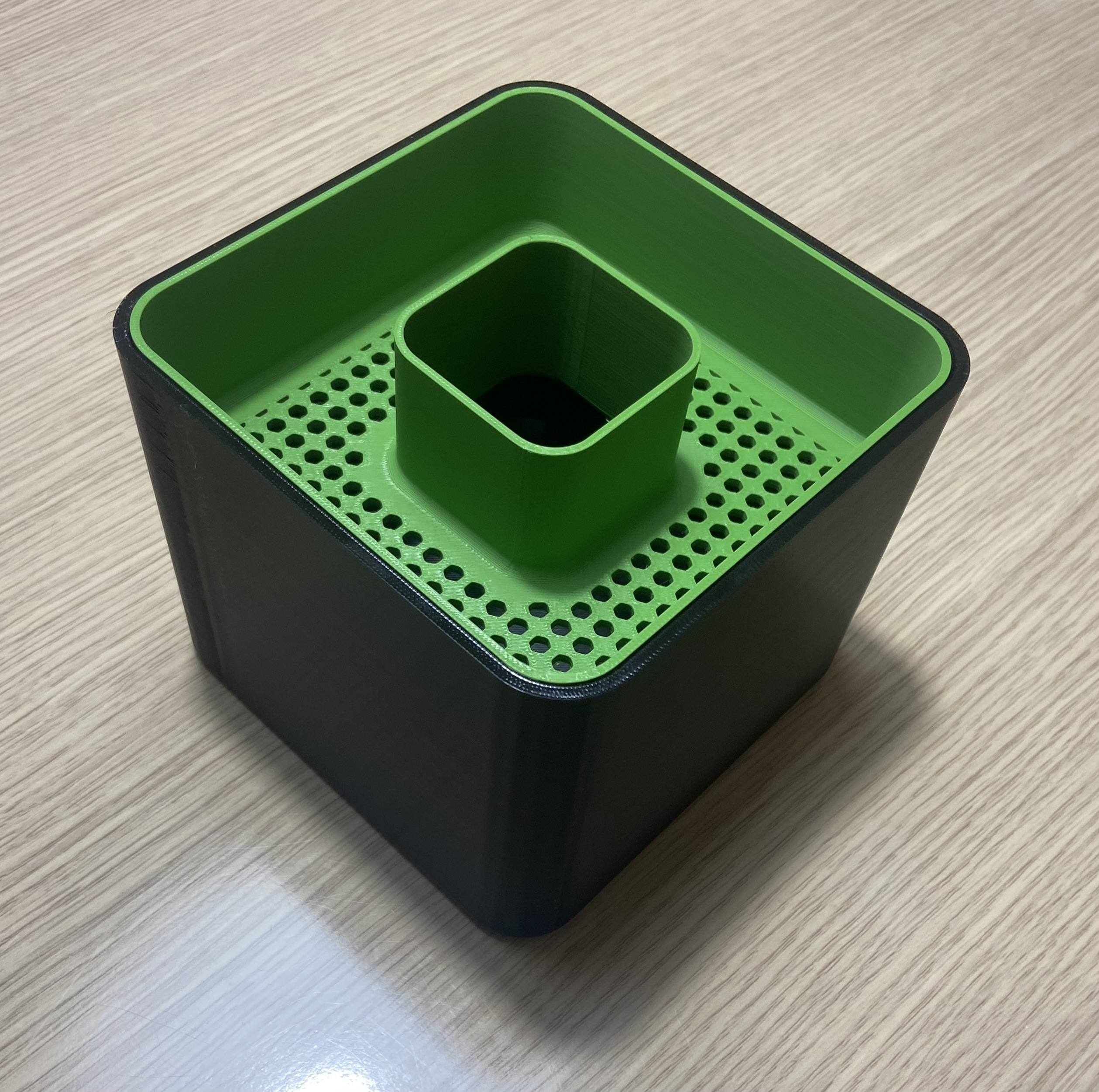Pistachio Bowl (With different hole positions)